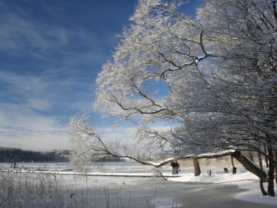 sylwester Kartuzy zabawa sylwestrowa w Kartuzach nad jeziorem